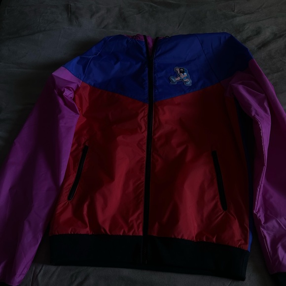 Nike Women's Hot Pink Hooded Windbreaker - Picture 6 of 6